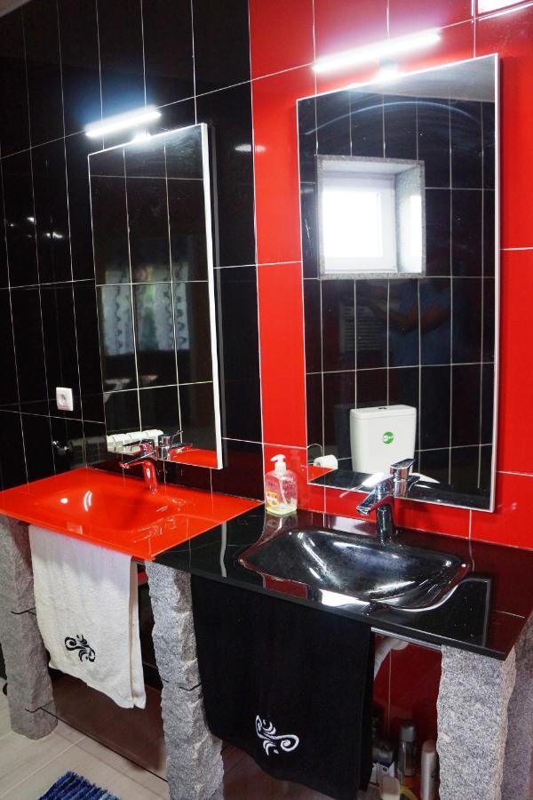 Casinha Das Bonecas - Casa Com Piscina Privada Aveiro Exterior foto